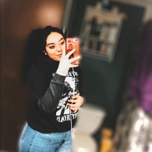 Meet your Posher, Sandra